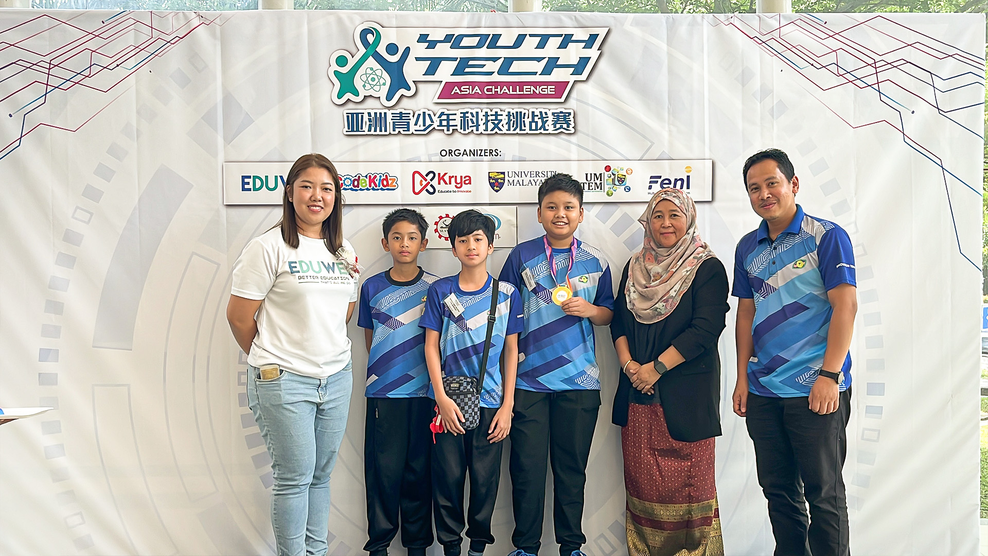 Photo by Martin Sanchez